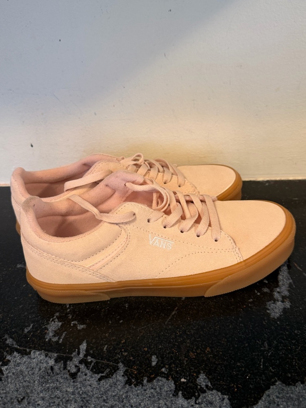 Vans Women's Sz 7.5 Seldan Shoes Translucent Gum Peach Blush Soft Suede Sneakers - Picture 3 of 6